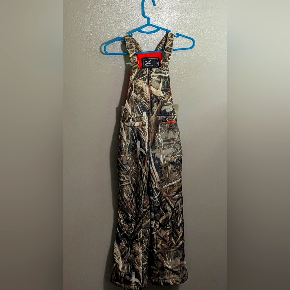 Youth size small (8)
